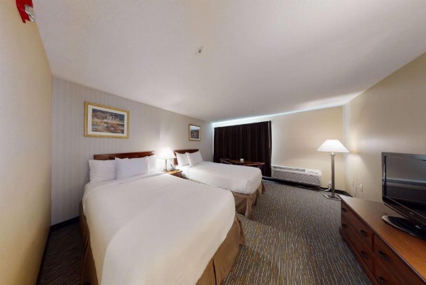 Ramada by Wyndham Strasburg image 13