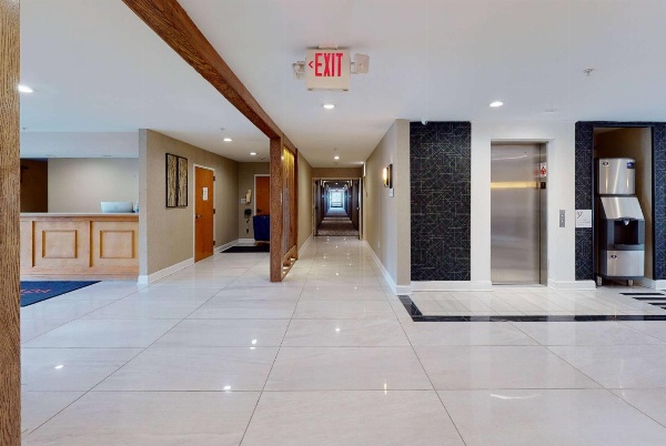 Ramada by Wyndham Strasburg image 3